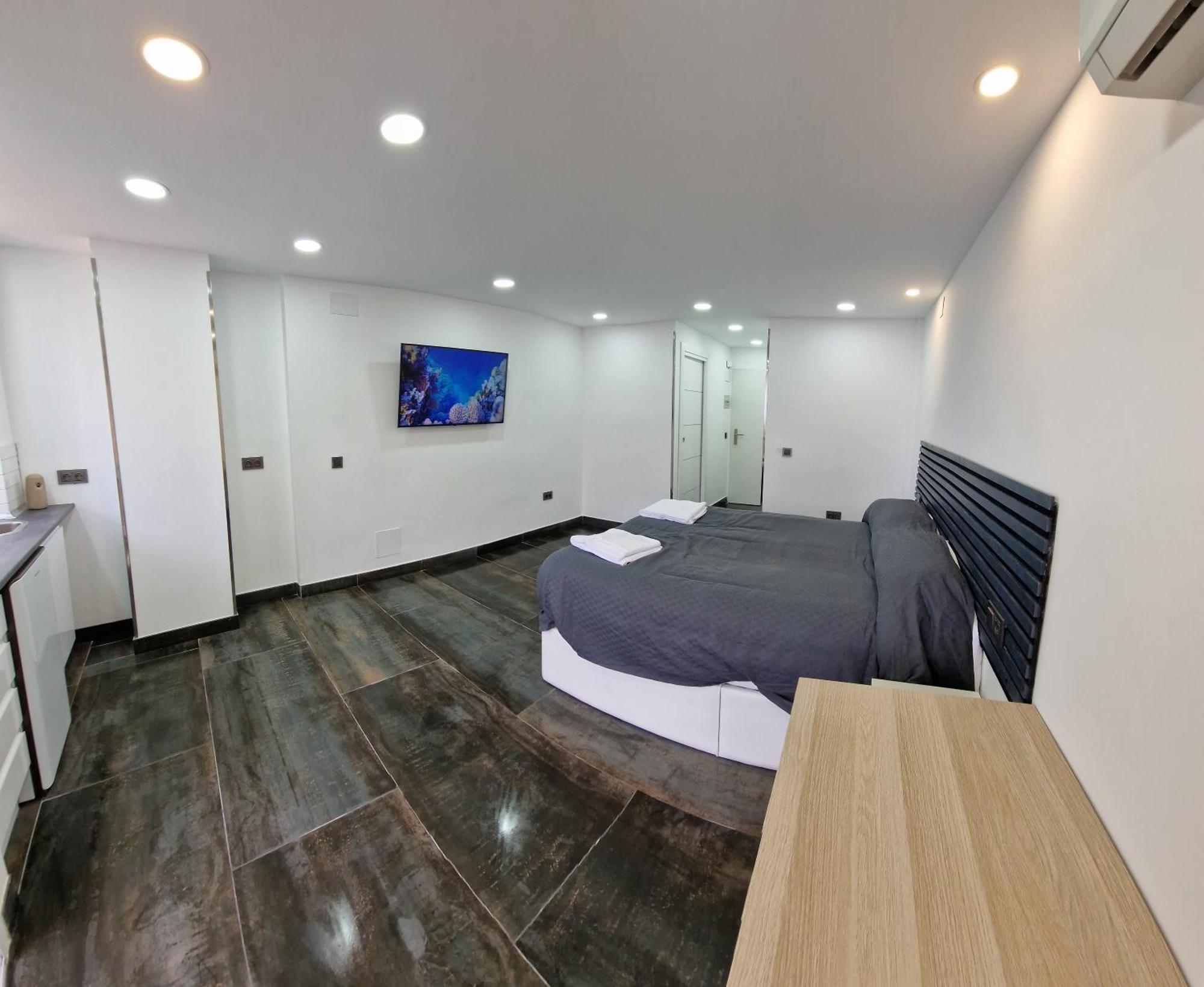 Appartamento Estudio Recien Reformado En 1 Linea Playa Torremolinos